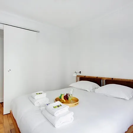 Cmg Poulmarch / Bonsergent Apartment *