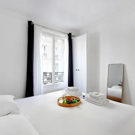 Cmg Poulmarch / Bonsergent Apartment Paris